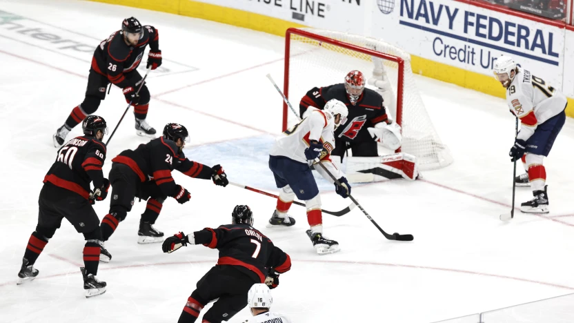 Jogo 1 entre Flórida Panthers e Carolina Hurricanes, pela final da Conferência Leste da NHL 2025 – Fonte: NHL (2025)