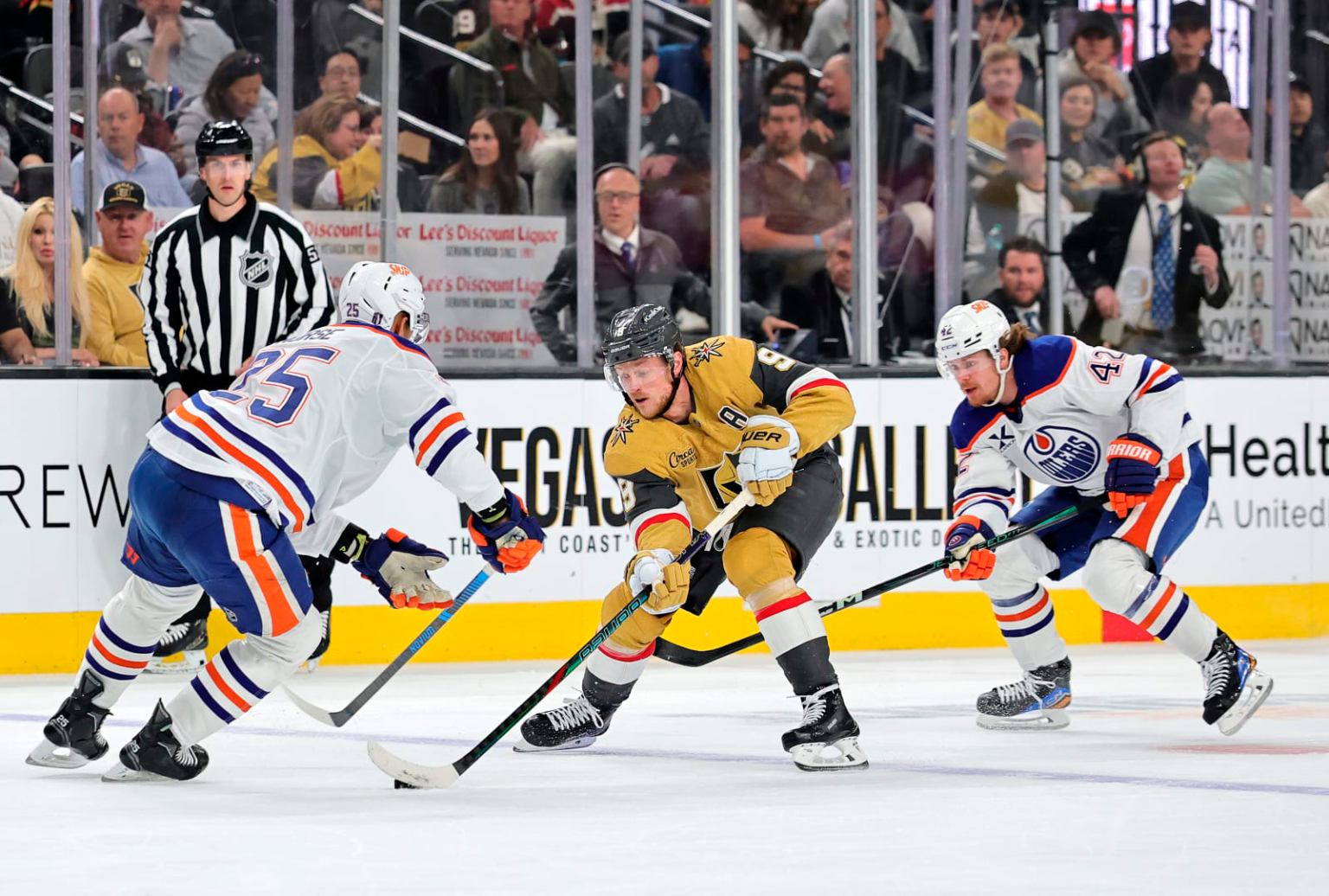 Jogo 5 entre o Edmonton Oilers e Vegas Golden Knights, pela segunda rodada dos Playoffs da Stanley Cup 2025 – Fonte: NHL (2025)