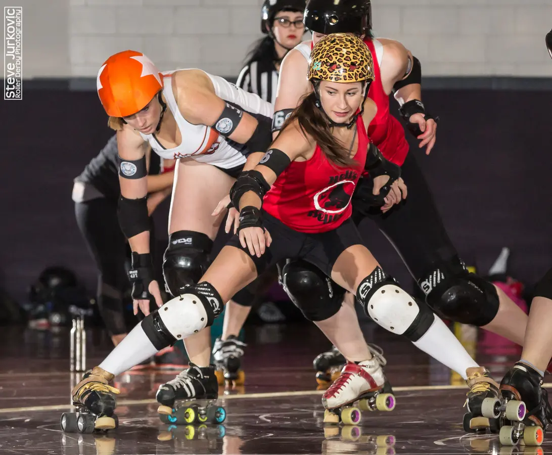 Jogo Feminino de Roller Derby – Foto: Steve Jurkovic (Roller Derby Photography) – Fonte: Patch (2025)