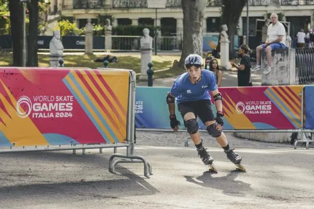 Competidor de Inline Cross, no WSG Itália 2024 - Fonte: World Skate (2024)