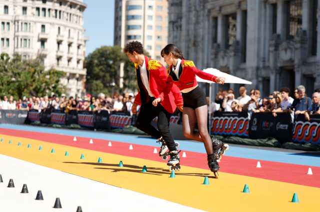 1- Competidores em duplas na copa do mundo de patinação freestyle Milão 2025- Fonte: World Skate (2025)
