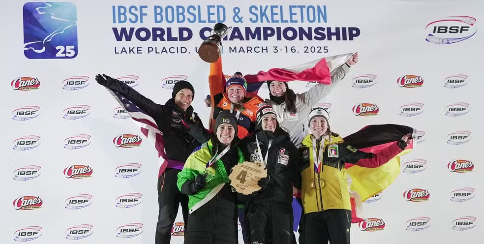 Nicole Silveira comemora o quarto lugar no Mundial de Skeleton — Foto: COB – Fonte GE (2025)