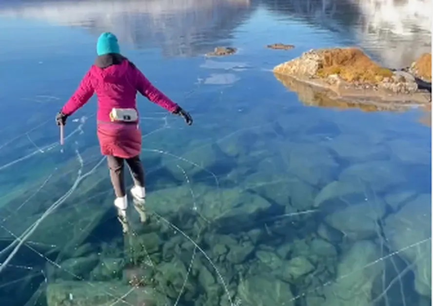 Luc Mehl registrou sua esposa Sarah Himastad patinando no lago Rabbit — Foto: Reprodução / Instagram – Fonte: Globo (2023)