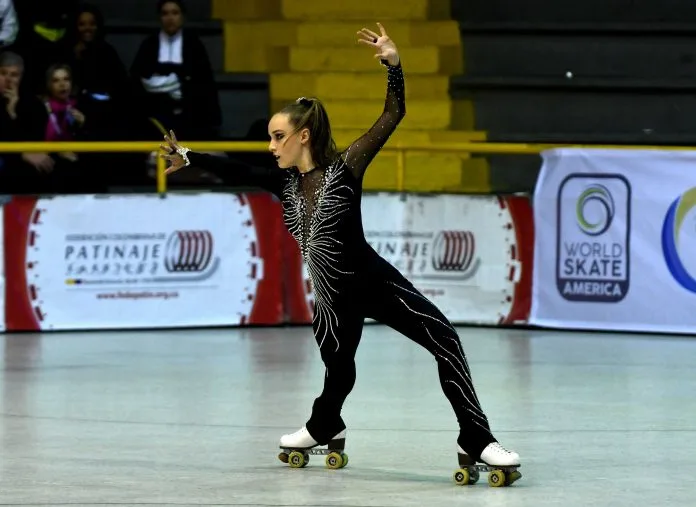 Atleta Feminina competindo em torneio – Fonte: World Skate America (2022)