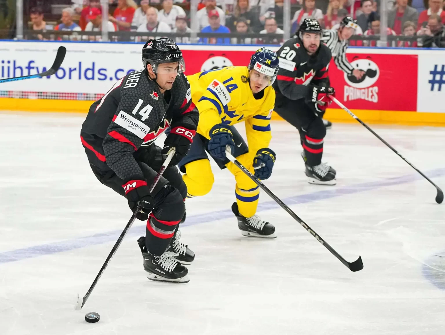 jogo entre Canada e Suécia no campeonato mundial de 2024 – Fonte IIHF (2024)