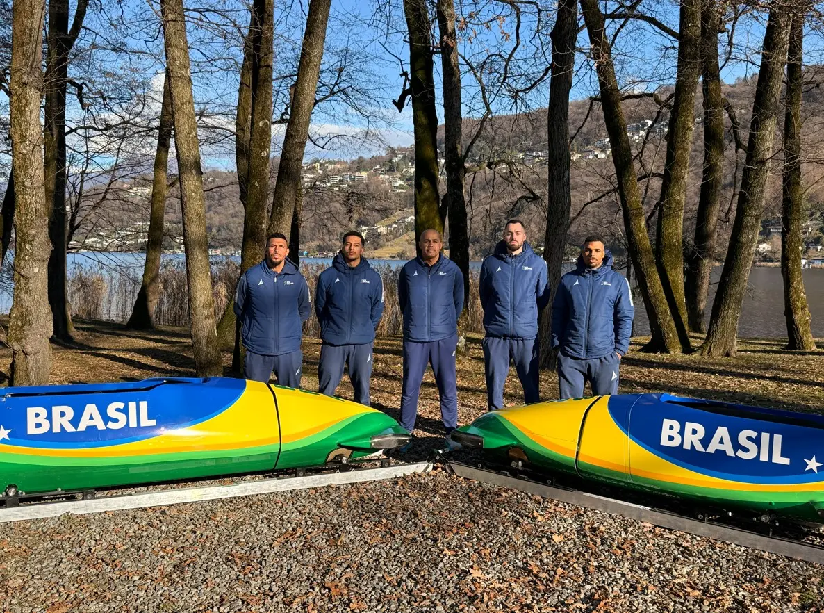 Equipe Brasileira de Bobsled com Edson Bindilatti ao centro – Fonte: COB 2026
