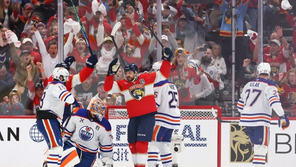 Jogo 6 da final da Stanley Cup 2025, entre a equipe do Flórida Panthers e Edmonton Oilers, no dia 17/06/2025 – Fonte NHL – media d3 nhle (2025)