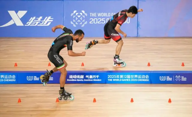Atletas competem no slalom de velocidade, na Copa do mundo de 2025 da World Skate – Fonte: World Skate (2025)