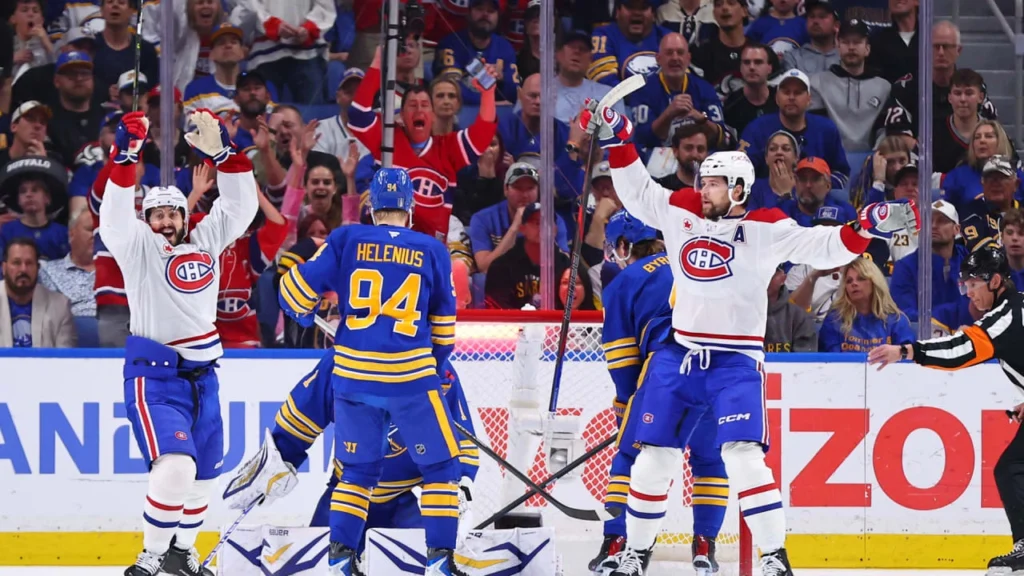 Jogadores do Montreal Canadiens a vitória sobre a equipe do Buffalo Sabres, no jogo 7 da segunda rodada dos Playoffs da NHL 2026 – Fonte: NHL (2026)