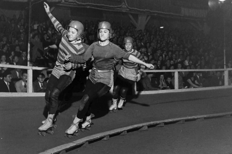 Jogo de Roller Derby, em Chicago em 1948- Foto: George Skadding - The LIFE Picture Collection/Shutterstock