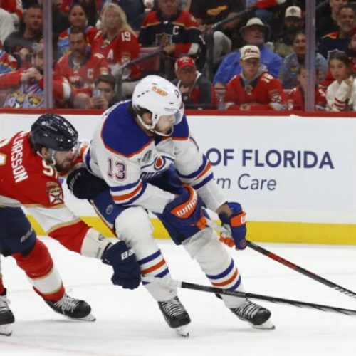 Jogo 1 entre Flórida Panthers e Edmonton Oilers