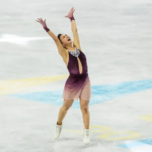 A patinadora japonesa Kaori Sakamoto, faz a sua apresentação no programa livre – Foto: ISU (International Skating Union) – Fonte: Prague (2026)