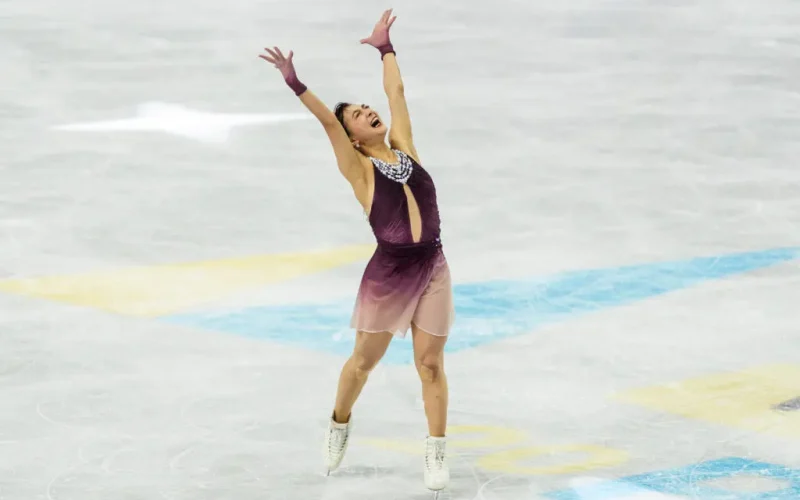 A patinadora japonesa Kaori Sakamoto, faz a sua apresentação no programa livre – Foto: ISU (International Skating Union) – Fonte: Prague (2026)
