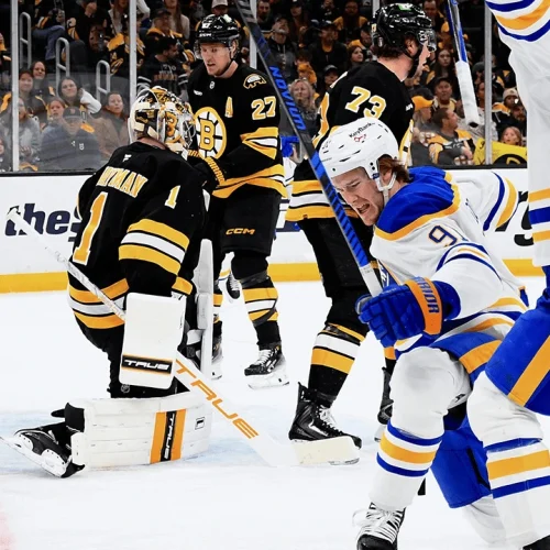 Jogo 4 dos playoffs da NHL entre as equipes do Buffalo Sabres contra o Boston Bruins em 26/04/2026 - BUF@BOS – Por Joe McDonald – Fonte: NHL (2025)