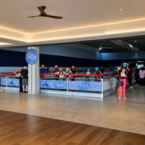 VISITANDO A PISTA DE GELO DO PLAZA SHOPPING ITU